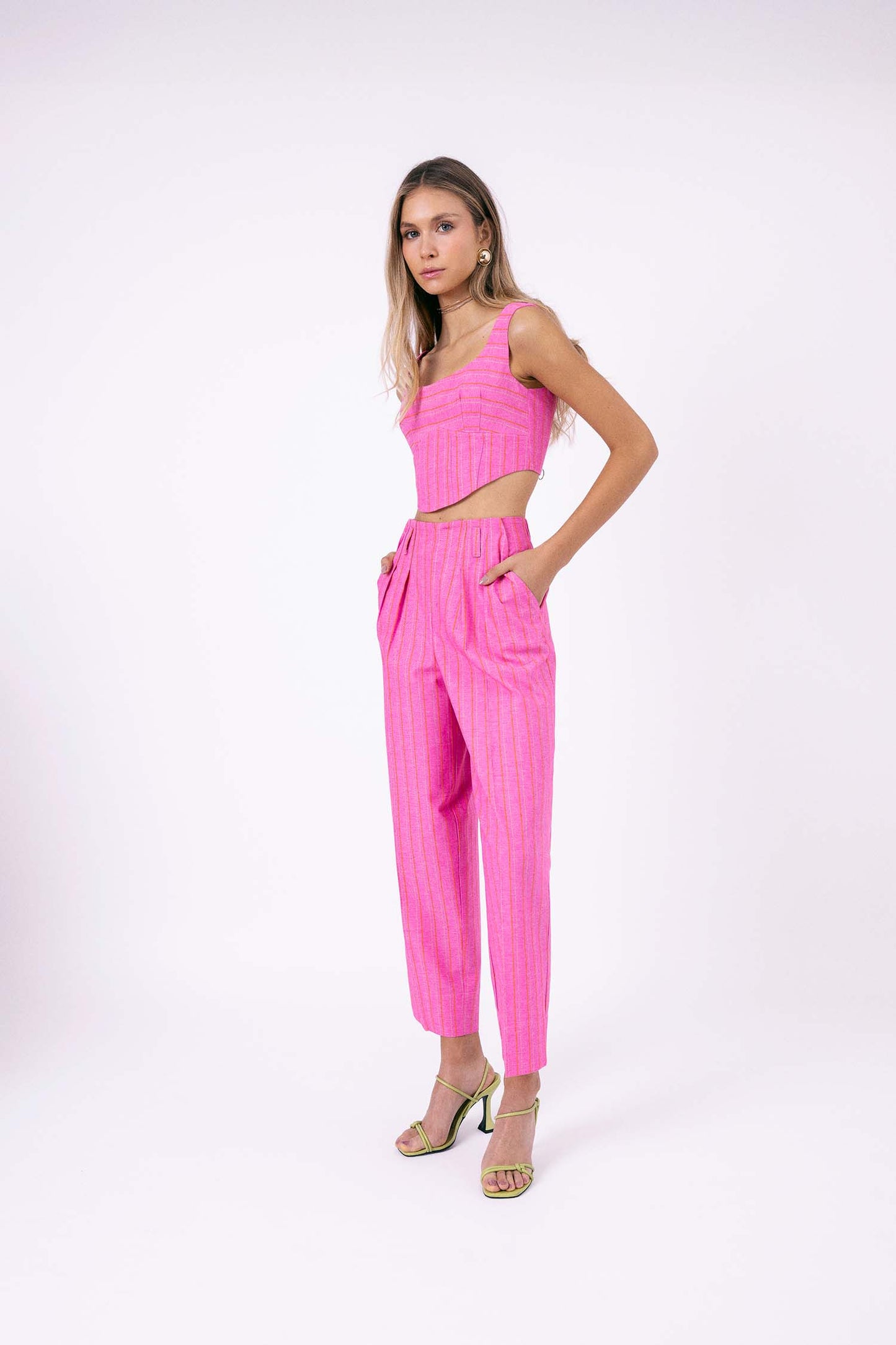 Top Cropped Alfaiataria Encanto